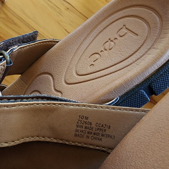 Brown Leather Women's Sandals - Picture 4 of 4